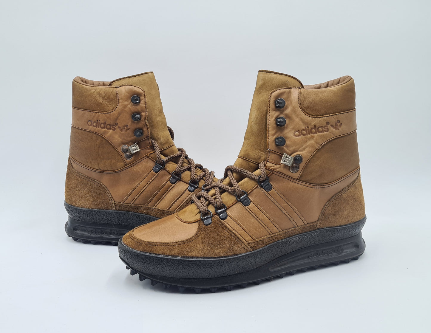 *NEW* Vintage 1980s Adidas Trekking Boots UK 9 / EUR 43 1/3