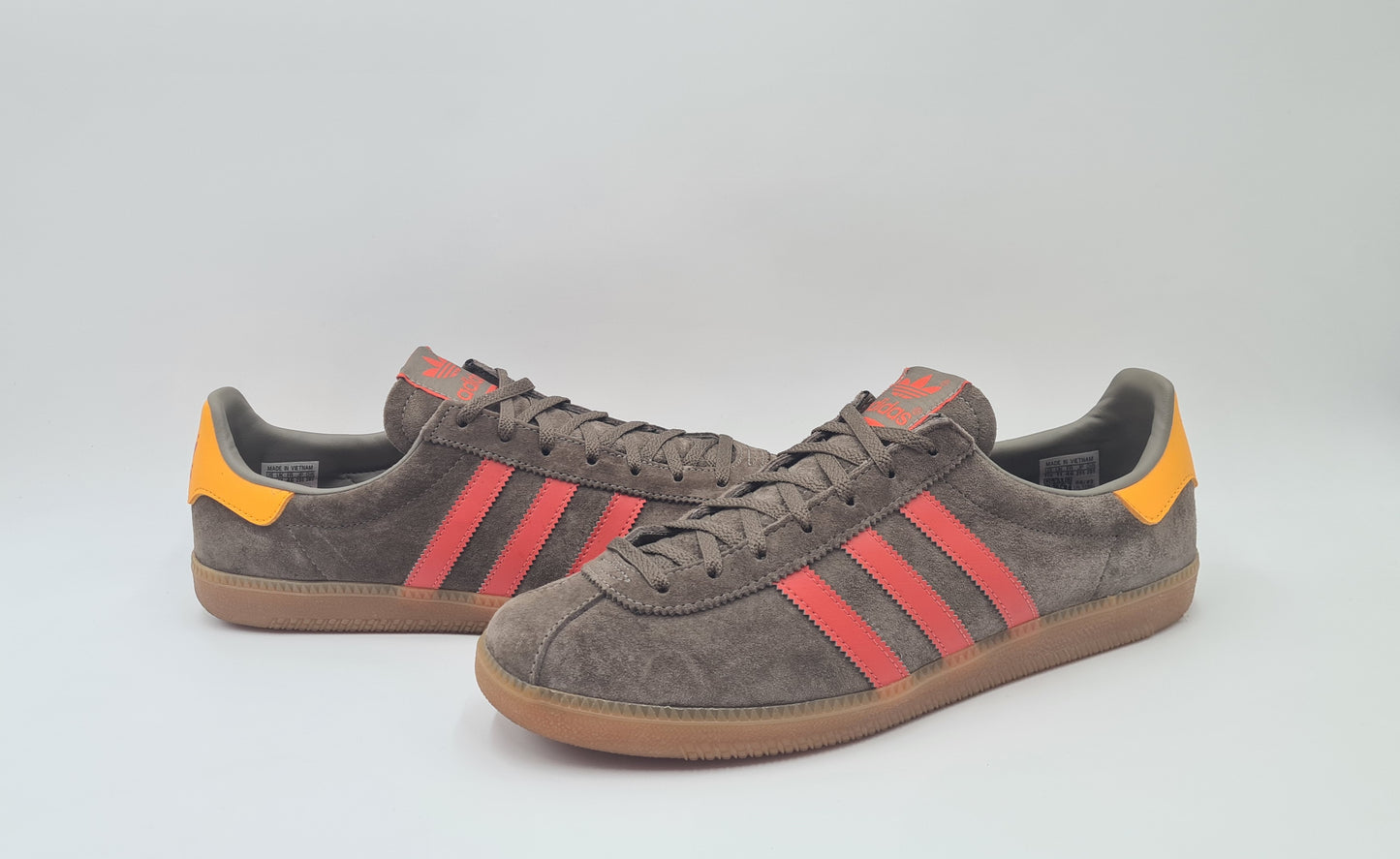 *VGC* 2022 Adidas Athens Size? Exclusive UK 11 / EUR 46