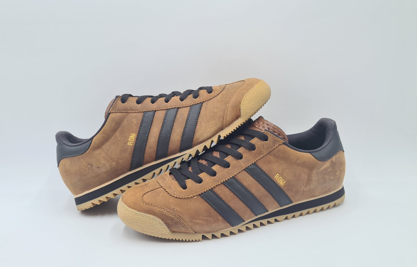 *LIKE NEW* 2011 Adidas Rom Retro Brown UK 10 / EUR 44 2/3