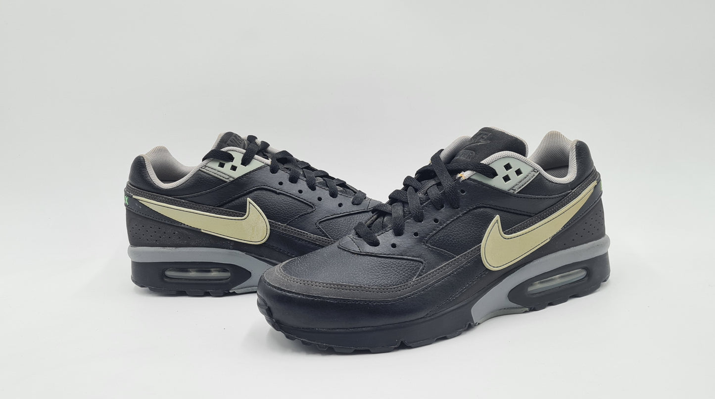 *NEW* 2012 Nike Air Classic BW UK 8 / EUR 42.5