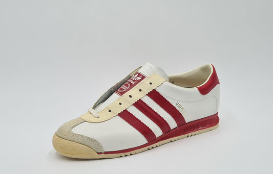 *NEW* Vintage 1970s Adidas Vienna Yugoslavia UK 6 / EUR 39 1/3