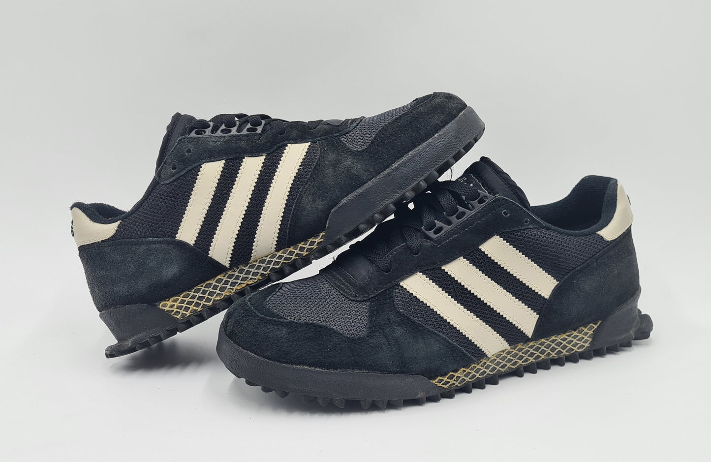 Vintage 1996 Adidas Marathon TR Black UK 9 / EUR 43 1/3