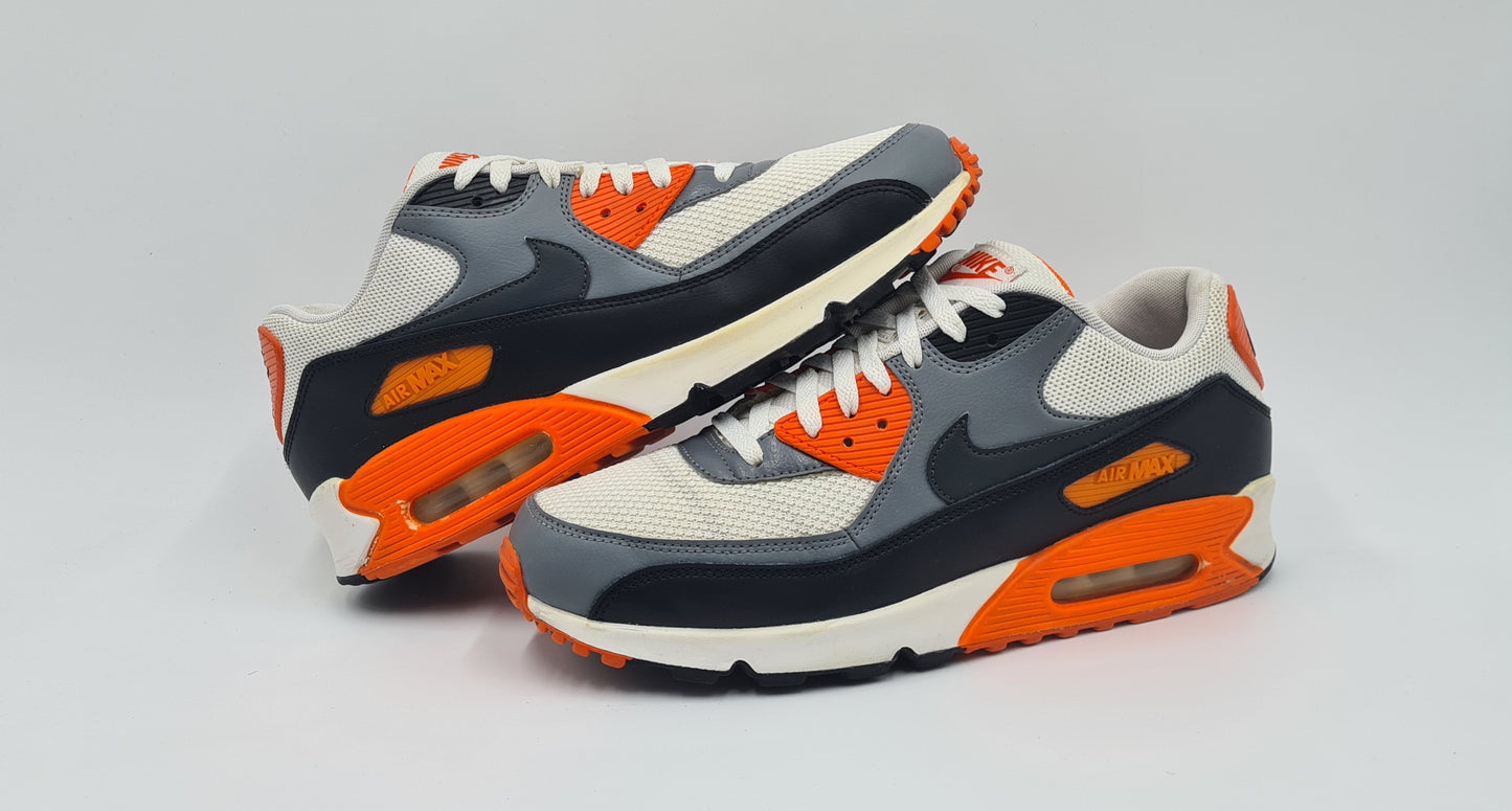 *GUTER ZUSTAND* 2015 Nike Air Max 90 Essential Gr. UK 10,5 / EUR 45,5