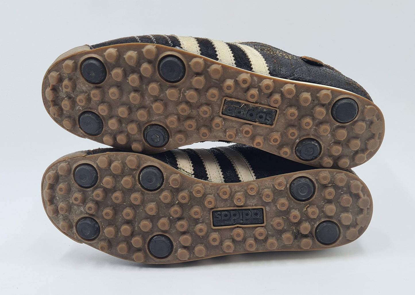 *GOOD CONDITION* Vintage 2009 Adidas Chile 62 Brown UK 7 / EUR 40 2/3
