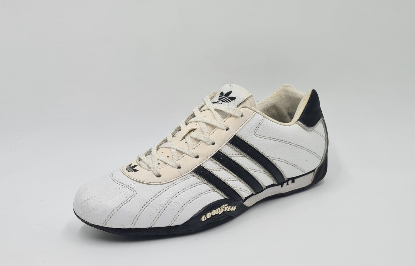 *Guter Zustand* 2012 Adidas Adi Racer Low Good Year Weiß Gr. UK 9 / EUR 43 1/3