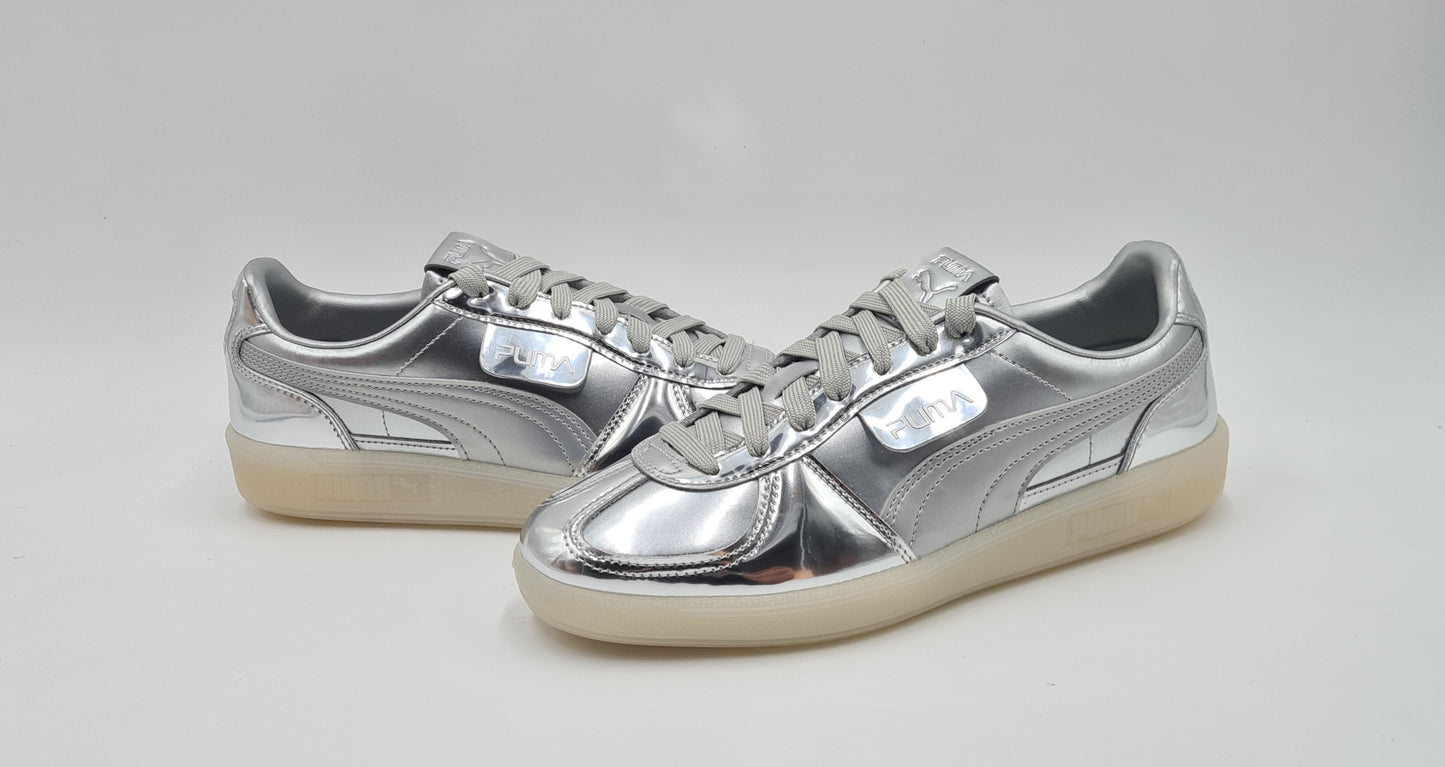 *NEU* 2023 Puma Palermo X Hajime Sorayama silber Gr. UK 8 / EUR 42