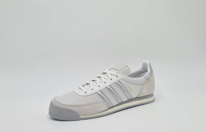 *NEW* 2021 Adidas Orion White Retro Size UK 8.5 / EUR 42 2/3