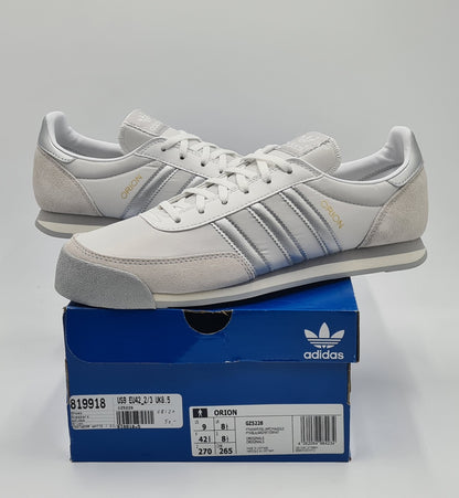 *NEW* 2021 Adidas Orion White Retro Size UK 8.5 / EUR 42 2/3
