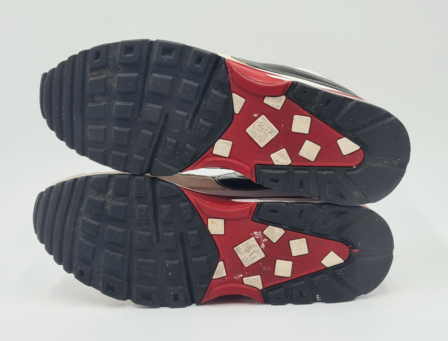 *Guter Zustand* 2012 Nike Air Max Classic BW Gr. UK 9 / EUR 44