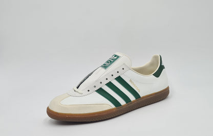 *NEU* Vintage 1980er Adidas Universal mit grünen Streifen UK 11,5 / EUR 46 2/3