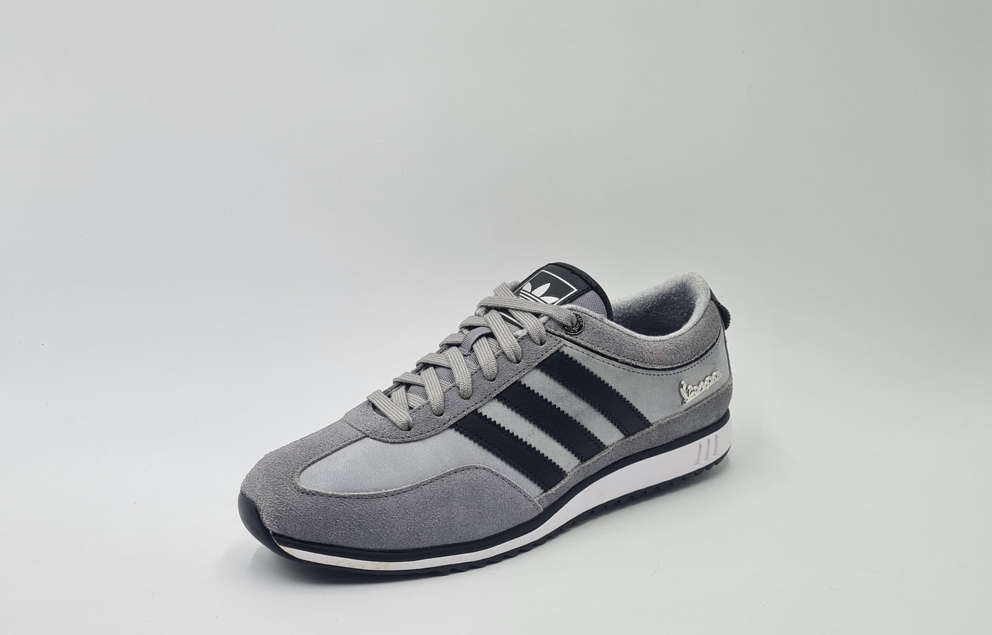 *VGC* 2012 Adidas Vespa Vintage Runner UK 7.5 / EUR 41 1/3