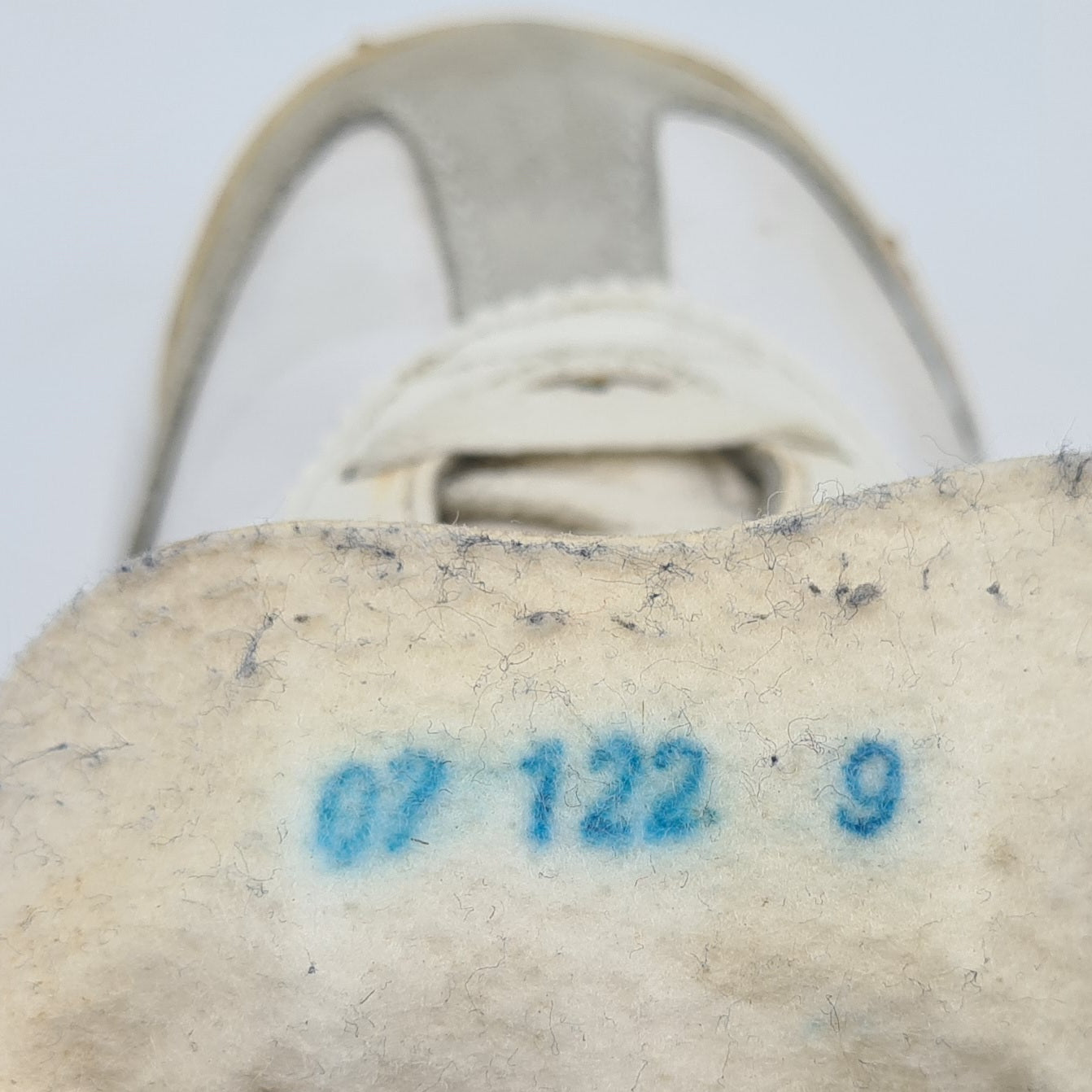 Vintage 1980er Adidas Rom mit blauen Streifen West Germany UK 9 / EUR 43 1/3