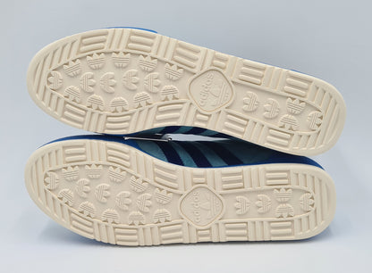 *NEW* 2021 Adidas Jeans OG Retro Size UK 10 / EUR 44 2/3