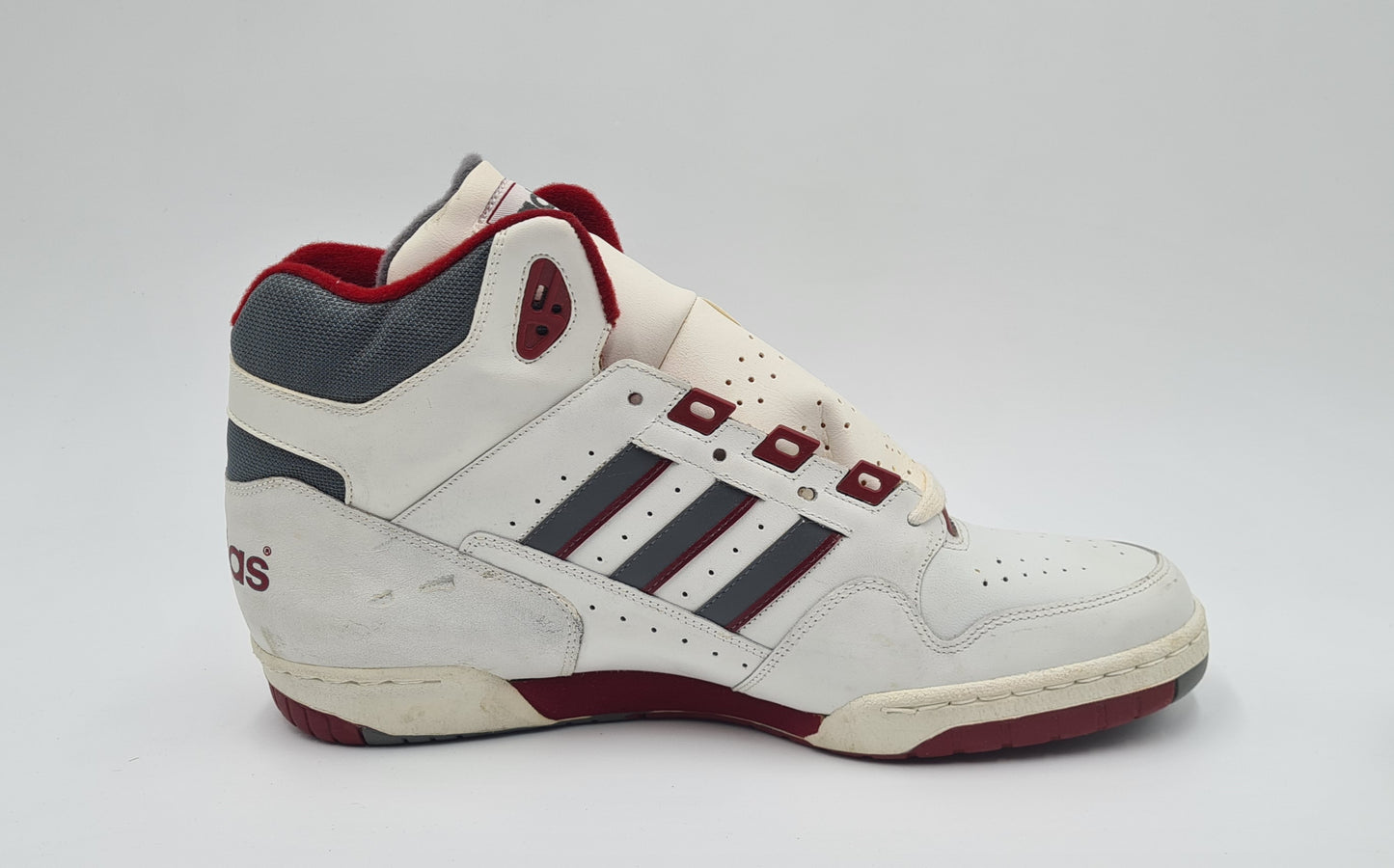 *NEU* Vintage 1990er Adidas Century Hungary UK 10 / EUR 44 2/3