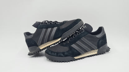 *VGC* 2017 Adidas Marathon TR Retro Black UK 8 / EUR 42