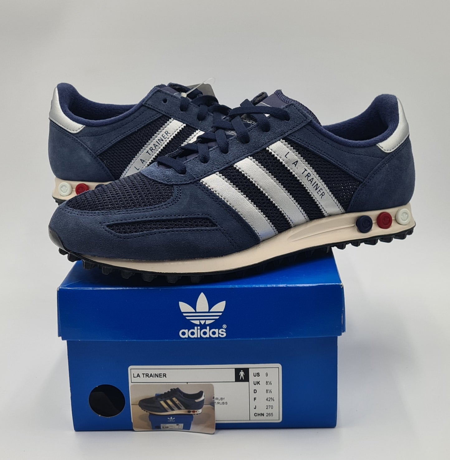 *NEU* 2011 Adidas LA Trainer OG Gr. UK 8,5 / EUR 42 2/3