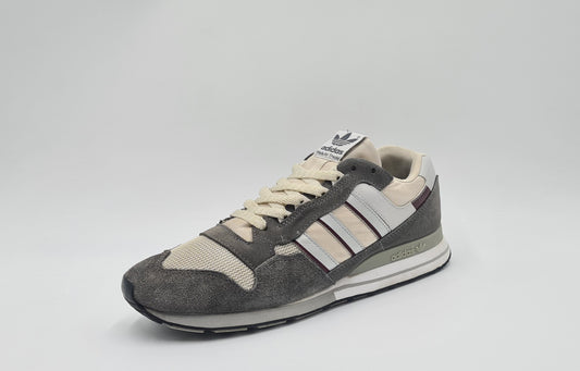 *Ordentlicher Zustand* 2018 Adidas ZX 530 Spzl Gr. UK 8,5 / EUR 42 2/3