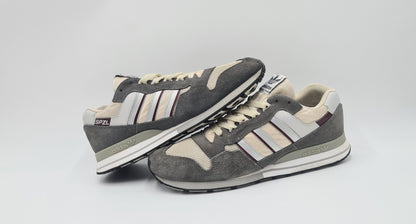 *Ordentlicher Zustand* 2018 Adidas ZX 530 Spzl Gr. UK 8,5 / EUR 42 2/3