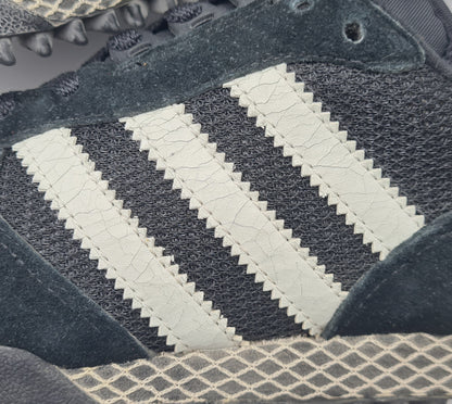 *Guter Zustand* 2002 Adidas Marathon TR Schwarz UK 8,5 / EUR 42 2/3