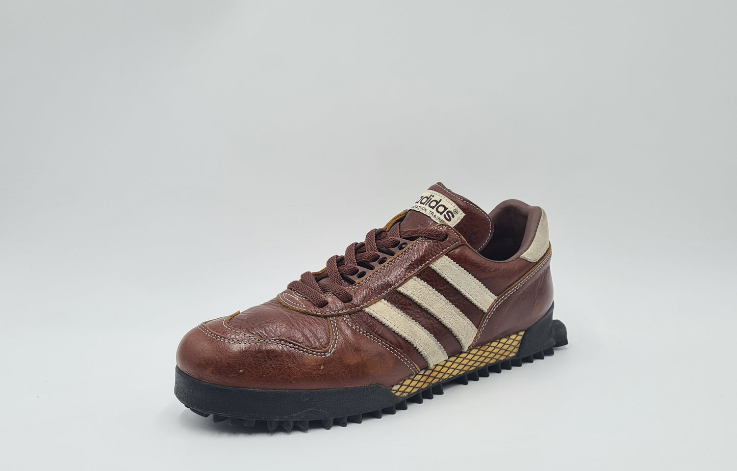 *VGC* 2002 Adidas Marathon TR Leather Brown UK 7.5 / EUR 41 1/3