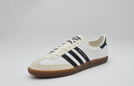*NEU* Vintage 1980er Adidas Universal mit schwarzen Streifen UK 11 / EUR 46
