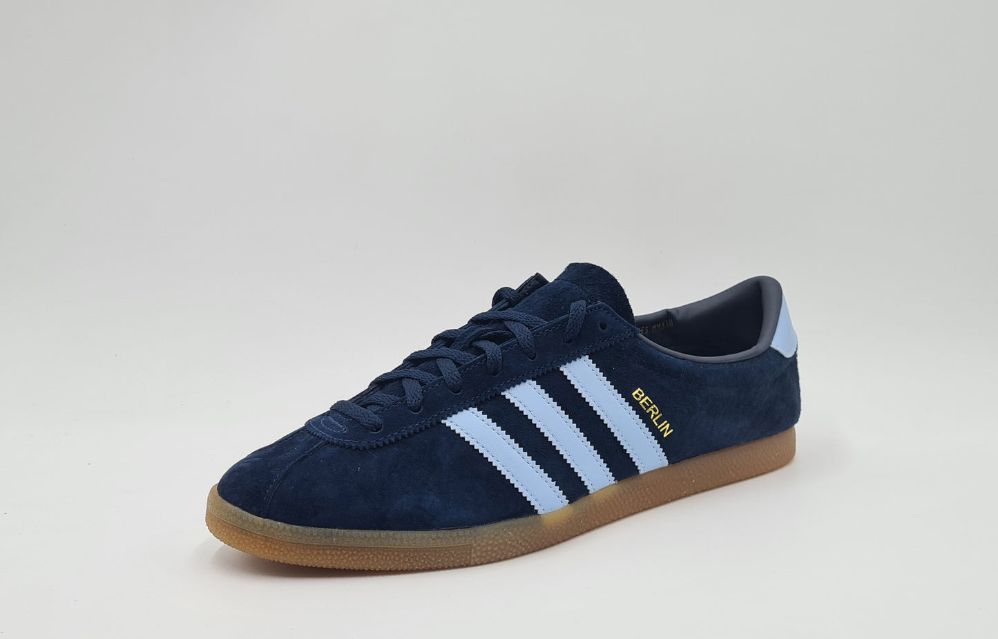 *NEU* 2022 Adidas Berlin Retro Gr. UK 9 / EUR 43 1/3