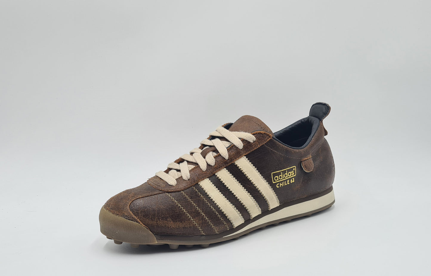 *WIE NEU* Vintage 2006 Adidas Chile 62 Braun UK 10 / EUR 44 2/3