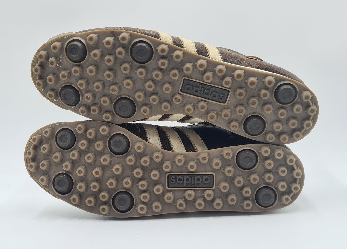 *WIE NEU* Vintage 2006 Adidas Chile 62 Braun UK 10 / EUR 44 2/3