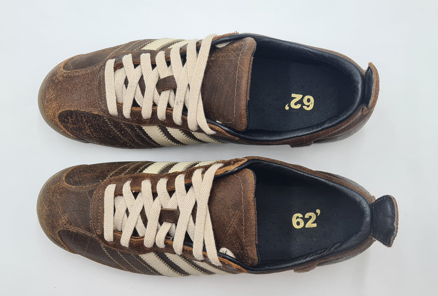 *WIE NEU* Vintage 2006 Adidas Chile 62 Braun UK 10 / EUR 44 2/3