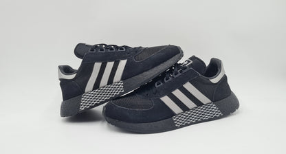 *LIKE NEW* 2019 Adidas Marathon Tech Black UK 8 / EUR 42