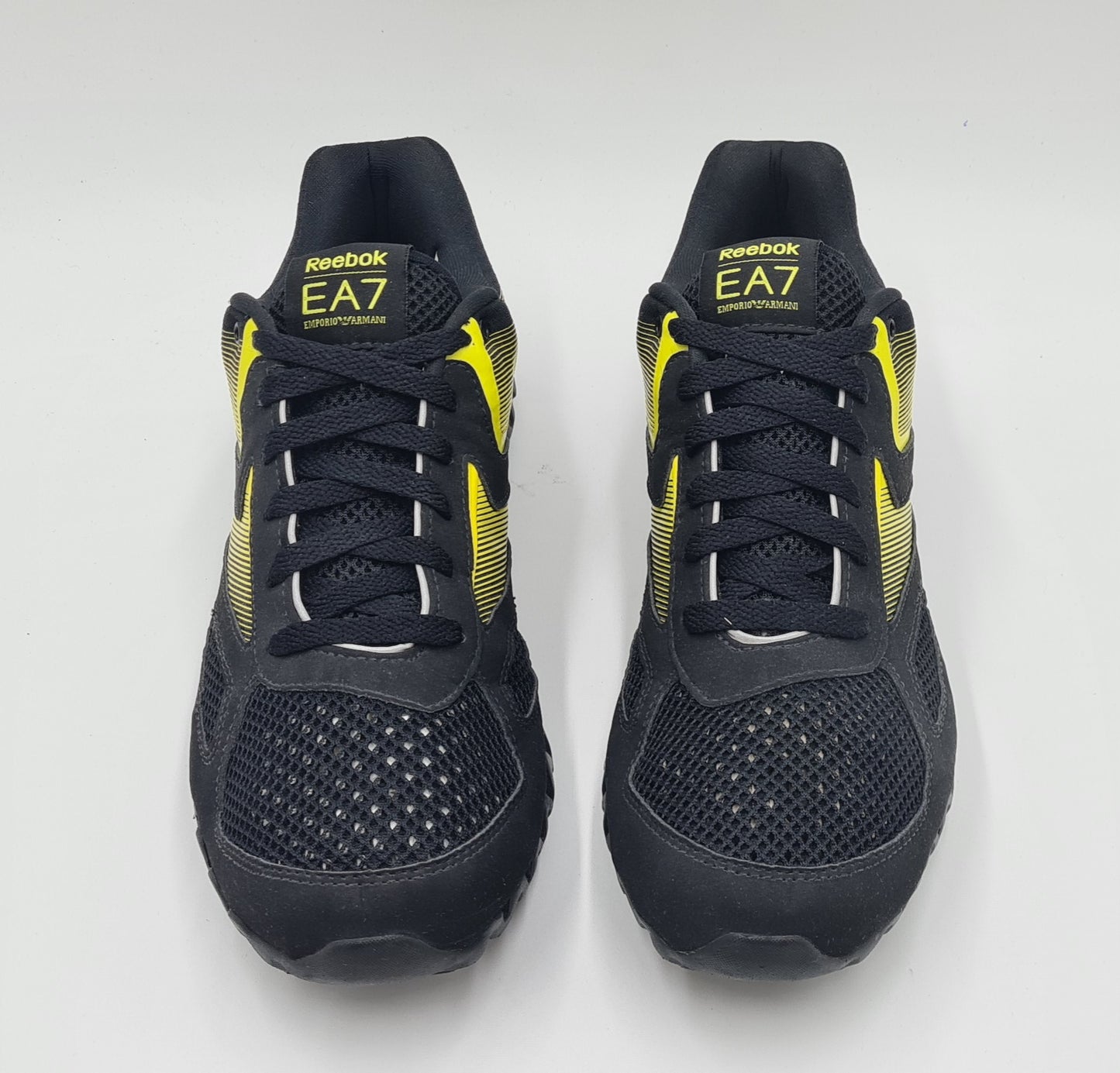 *LIKE NEW* 2011 Reebok x Emporio Armani EA7 Zig Racer Black UK 8.5 / EUR 42.5