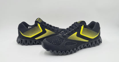 *LIKE NEW* 2011 Reebok x Emporio Armani EA7 Zig Racer Black UK 8.5 / EUR 42.5