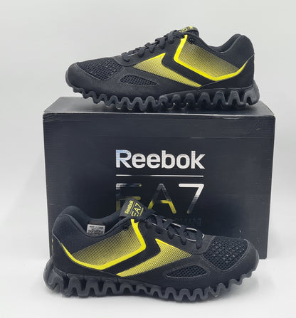 *LIKE NEW* 2011 Reebok x Emporio Armani EA7 Zig Racer Black UK 8.5 / EUR 42.5
