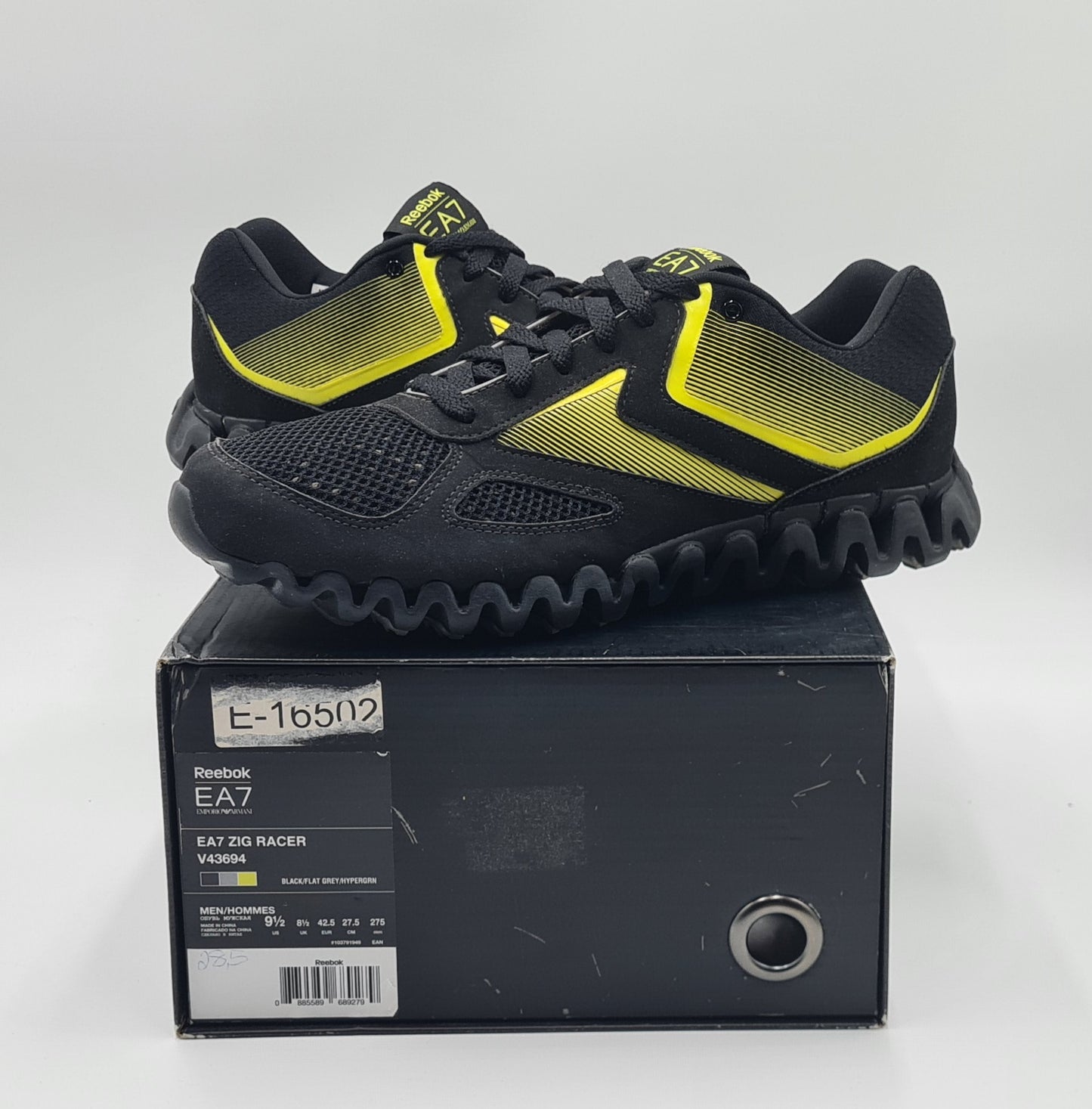 *LIKE NEW* 2011 Reebok x Emporio Armani EA7 Zig Racer Black UK 8.5 / EUR 42.5