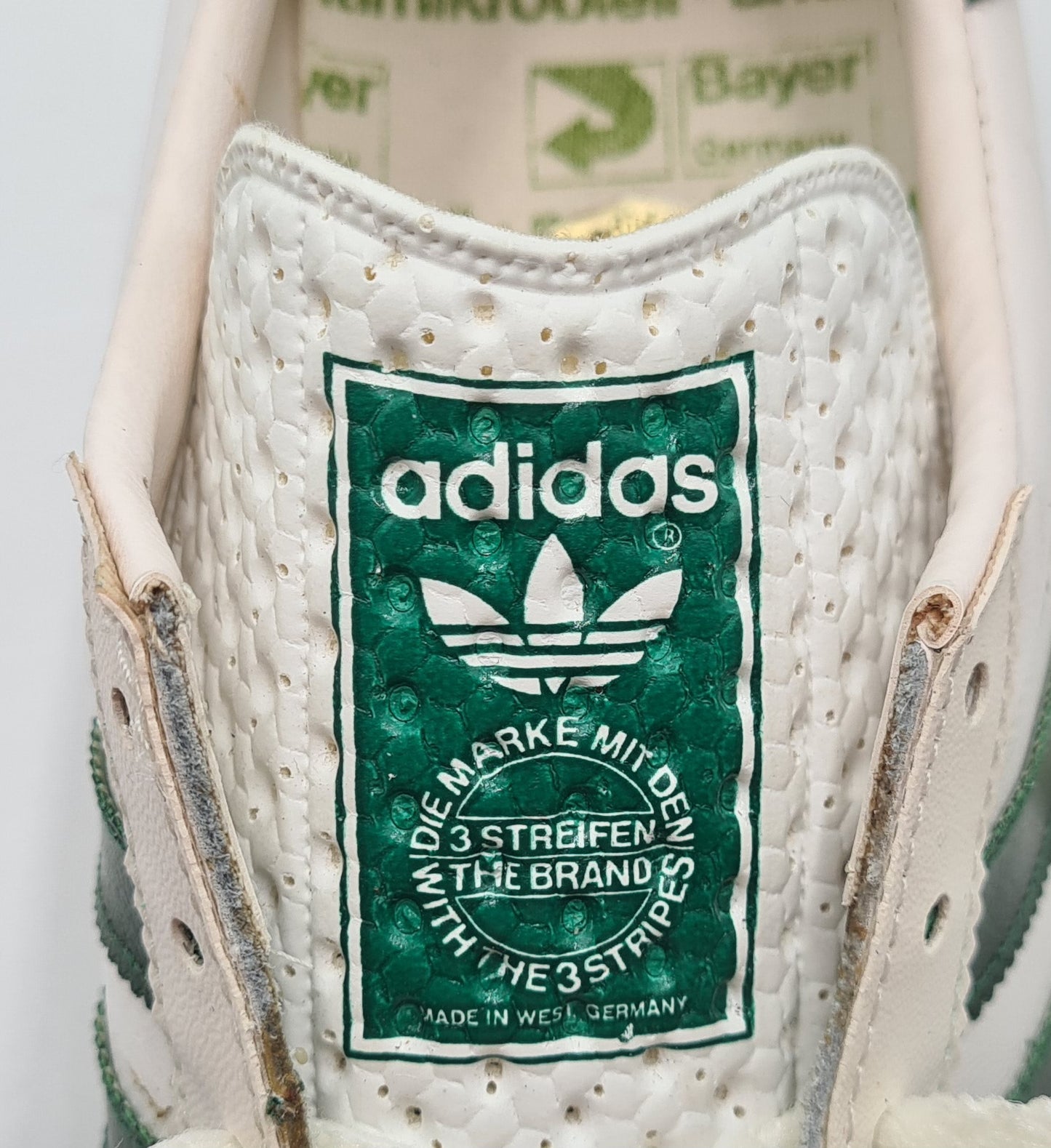 *NEU* Vintage 1980er Adidas Rom mit grünen Streifen UK 8,5 / EUR 42 2/3