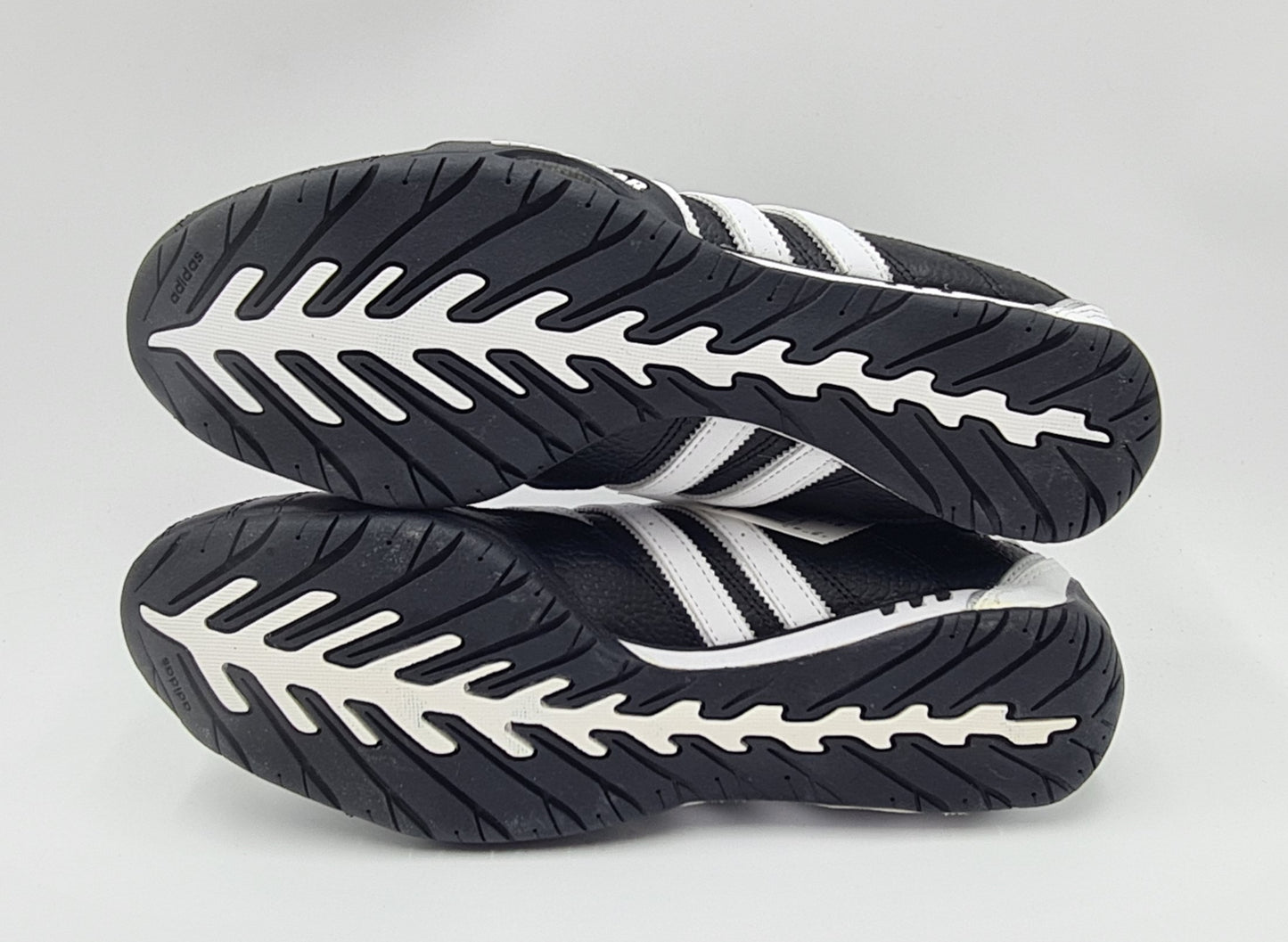 *NEU* 2014 Adidas Adi Racer Low Good Year Schwarz Gr. UK 10 / EUR 44 2/3