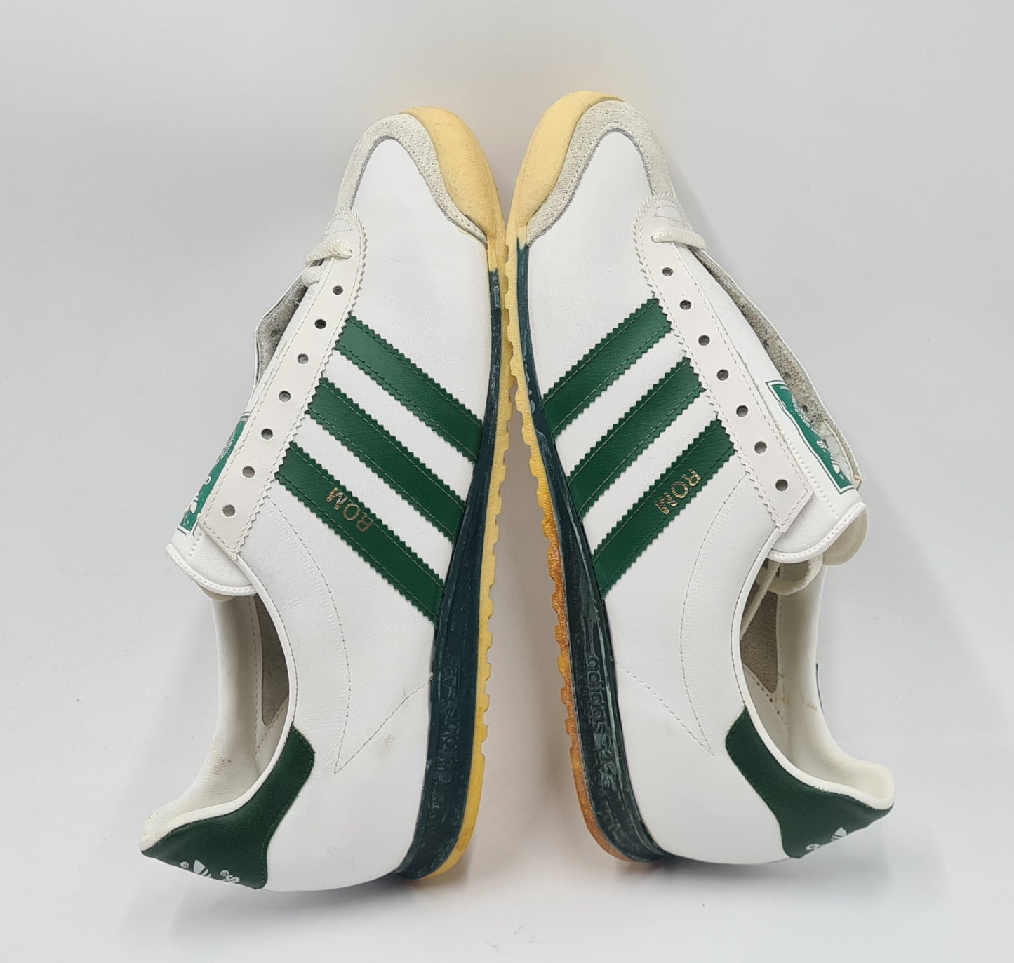 *NEU* Vintage 1980er Adidas Rom mit grünen Streifen UK 9 / EUR 43 1/3