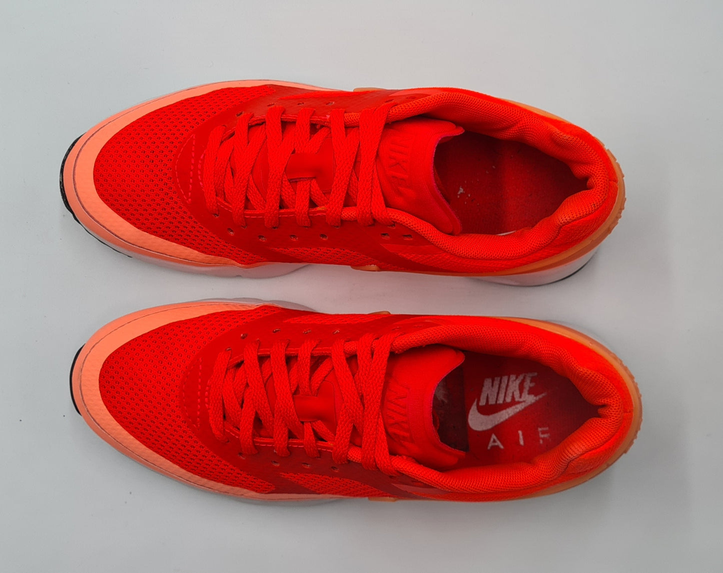 *TOP* 2015 Nike Air Classic BW Ultra Pink Gr. UK 4 / EUR 37,5