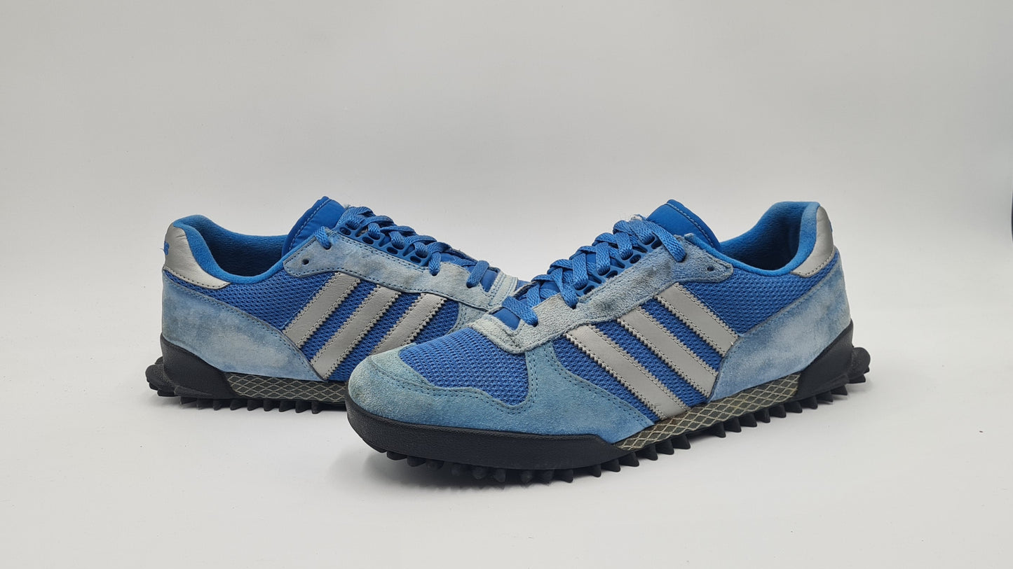 *Guter Zustand* 2010 Adidas Marathon TR Blau Silber UK 9,5 / EUR 44