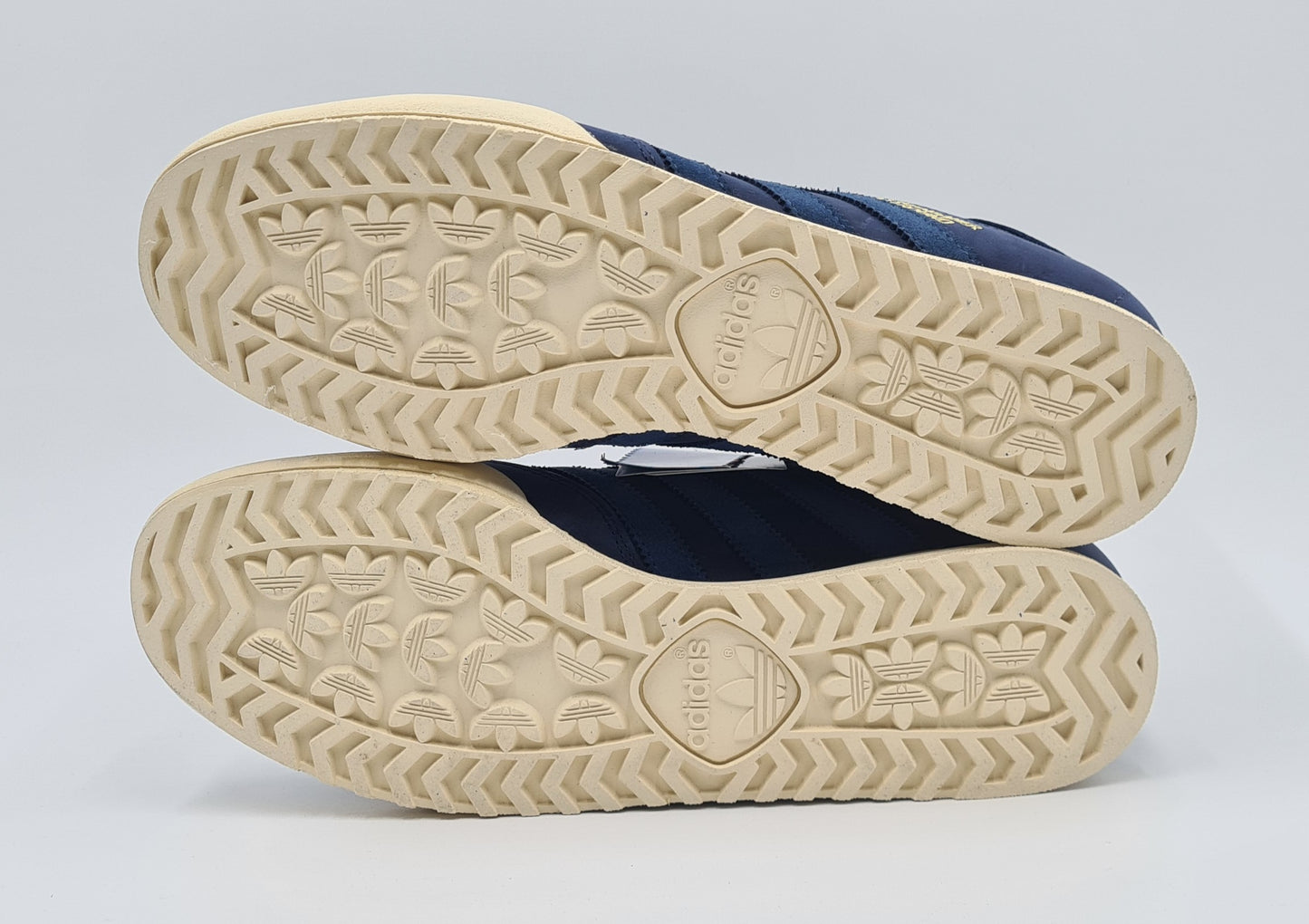 *NEW* 2011 Adidas Beckenbauer Allround Retro Indigo UK 10 / EUR 44 2/3