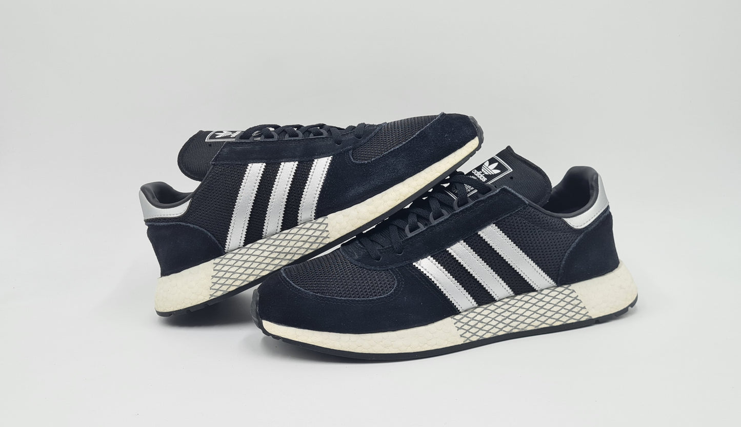 *LIKE NEW* 2018 Adidas Marathon X 5923 Tech UK 10 / EUR 44 2/3