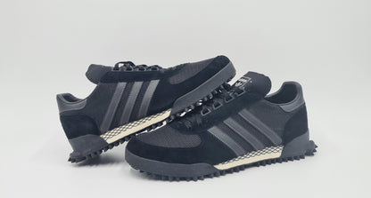 *LIKE NEW* 2017 Adidas Marathon TR Retro Black UK 9.5 / EUR 44
