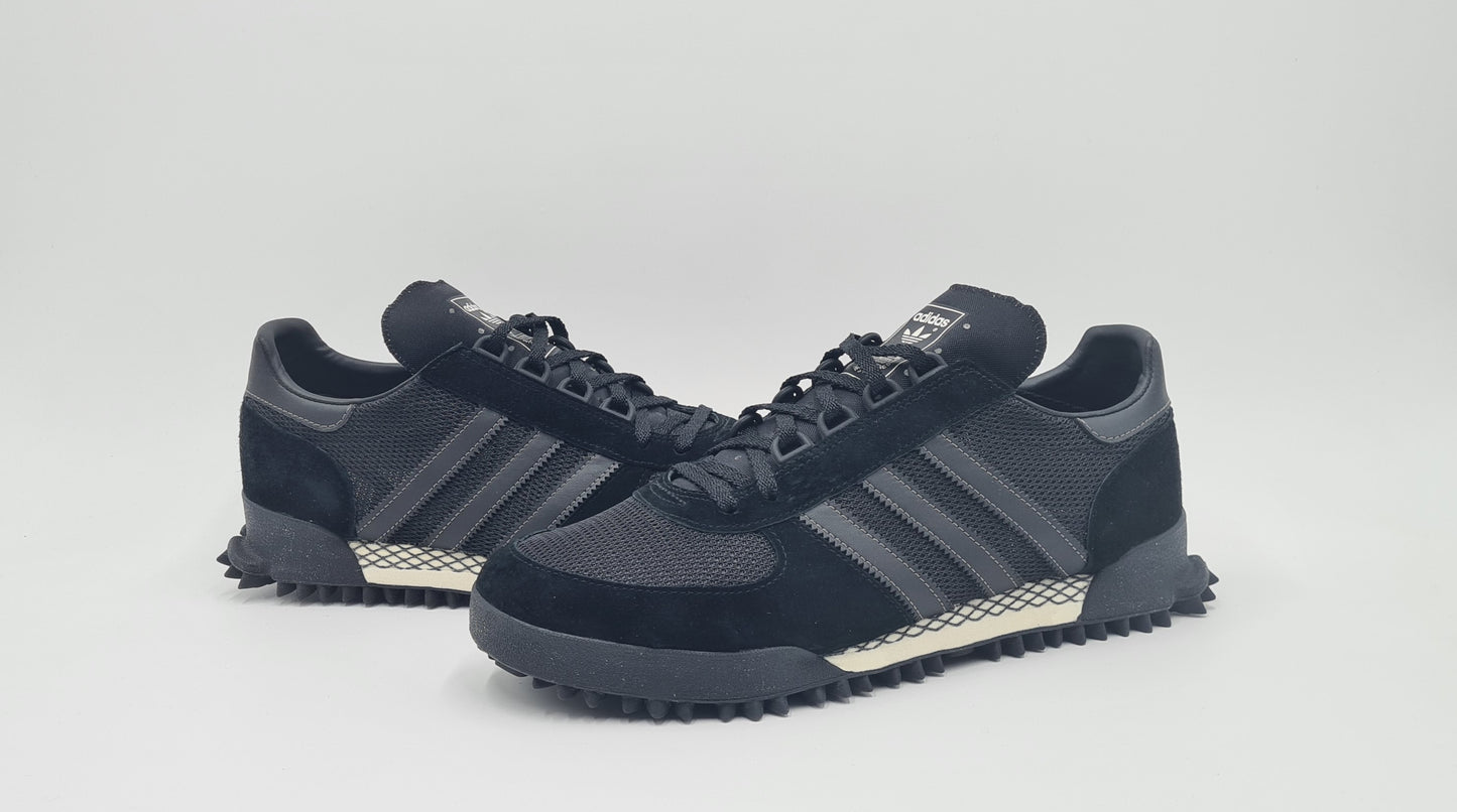 *LIKE NEW* 2017 Adidas Marathon TR Retro Black UK 9.5 / EUR 44