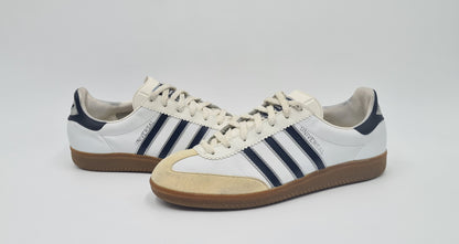 *TOP* Vintage 1993 Adidas Universal Made in Slovenia UK 8 / EUR 42