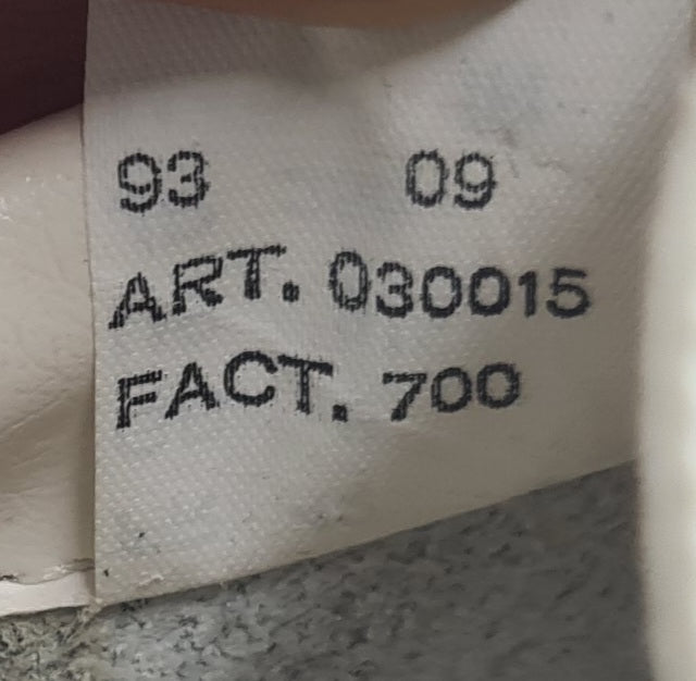 *TOP* Vintage 1993 Adidas Universal Made in Slovenia UK 8 / EUR 42