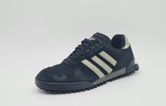 *VGC* 2010 Adidas Marathon TR Black UK 10 / EUR 44 2/3