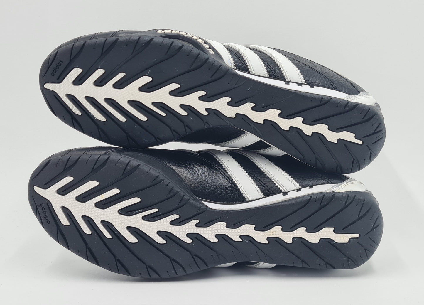 *NEU* 2012 Adidas Adi Racer Low Good Year Schwarz Gr. UK 10 / EUR 44 2/3