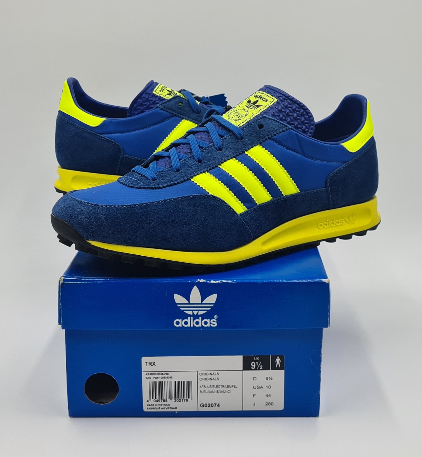 *NEW* 2009 Adidas TRX Retro UK 9.5 / EUR 44