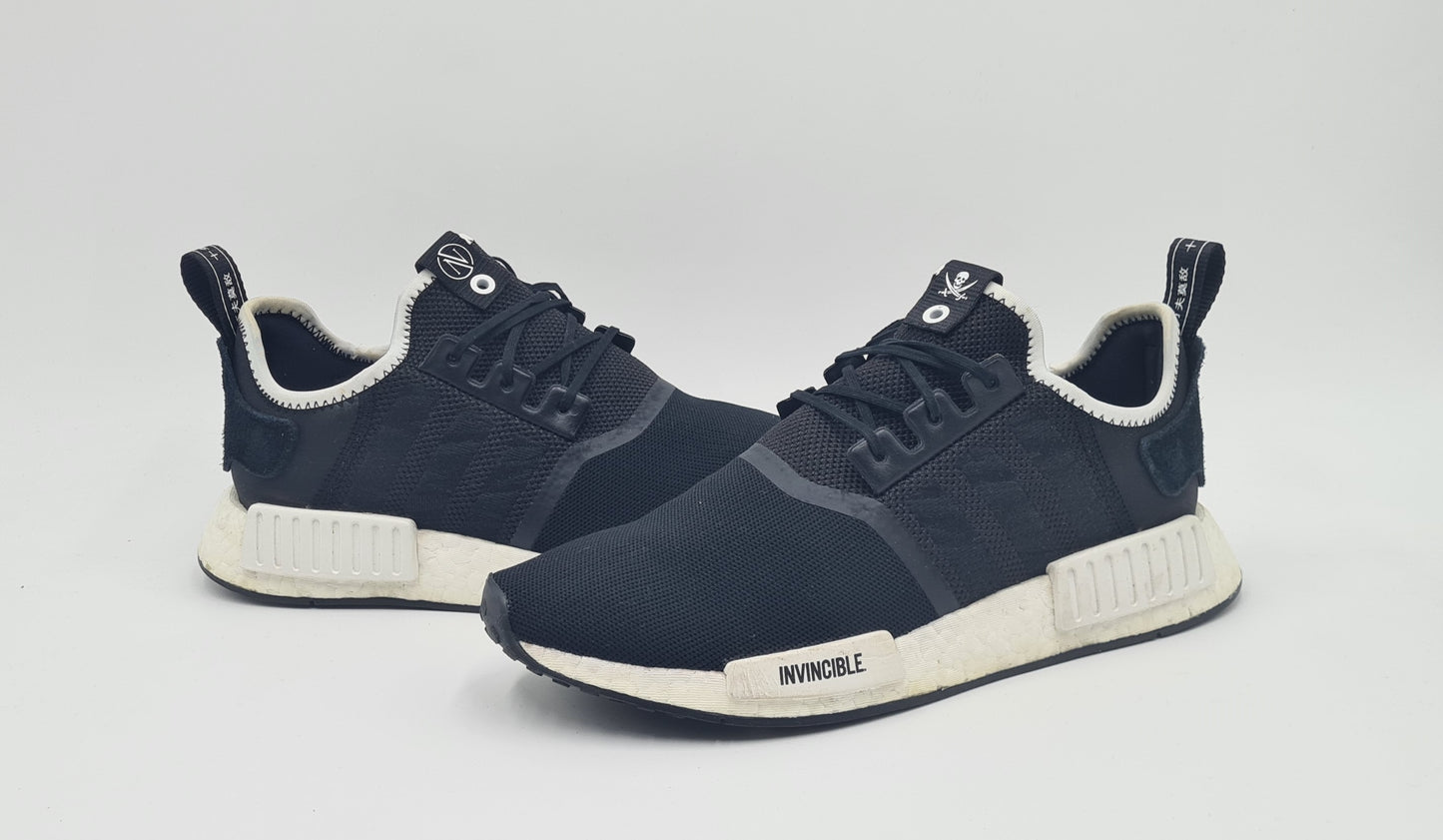 *Guter Zustand* 2017 Adidas NMD R1 Invincible x Neighborhood Gr. UK 9 / EUR 43 1/3