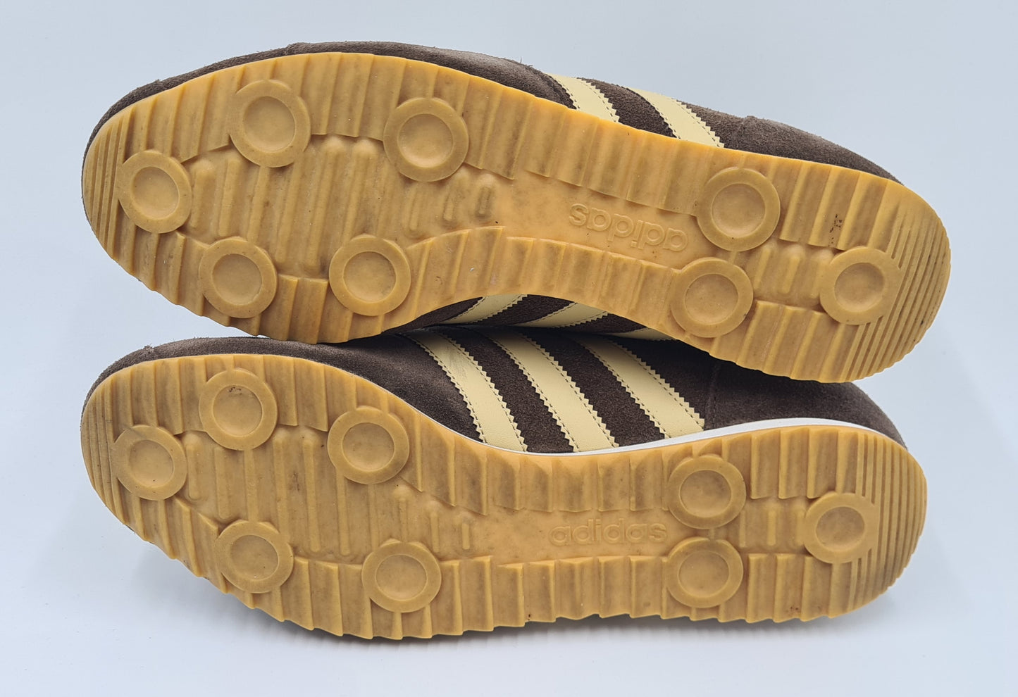 *VGC* 2011 Adidas Achill Retro Brown UK 8 / EUR 42